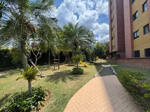 Apartamento de 2 alcobas en arriendo en Loma Del Campestre, Medellín, 87 m² · foto 10 de 14