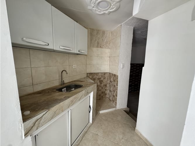 Casa de 6 alcobas en venta en San Bernardo, Floridablanca, 300 m² · foto 7 de 24