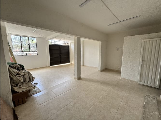 Casa de 6 alcobas en venta en San Bernardo, Floridablanca, 300 m² · foto 11 de 24