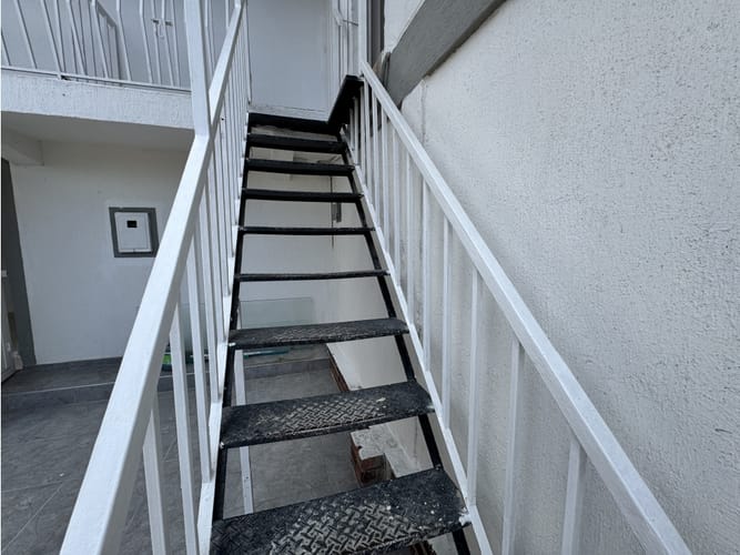 Casa de 6 alcobas en venta en San Bernardo, Floridablanca, 300 m² · foto 19 de 24