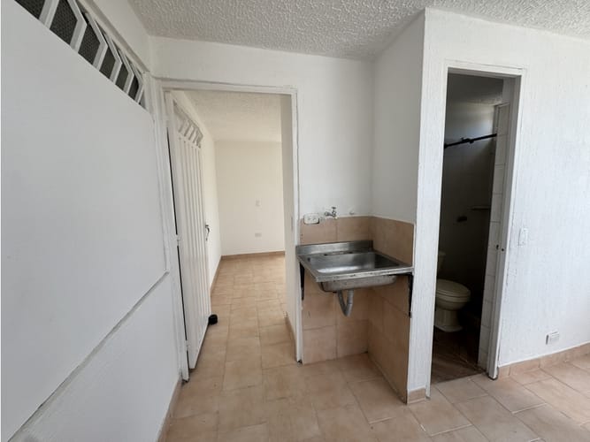 Casa de 6 alcobas en venta en San Bernardo, Floridablanca, 300 m² · foto 20 de 24