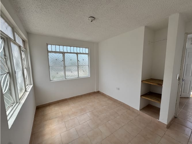 Casa de 6 alcobas en venta en San Bernardo, Floridablanca, 300 m² · foto 21 de 24