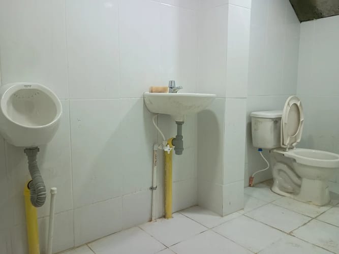 Local en arriendo en U.D. Atanasio Girardot, Medellín, 125 m² · foto 4 de 7