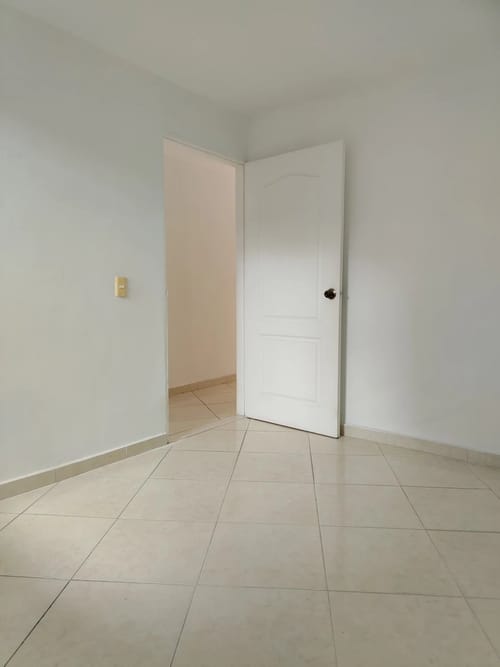 Apartamento de 3 alcobas en arriendo en Florida Nueva, Medellín, 80 m² · foto 8 de 10