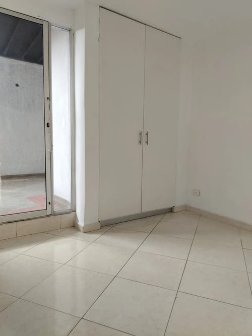 Apartamento de 3 alcobas en arriendo en Florida Nueva, Medellín, 80 m² · foto 10 de 10