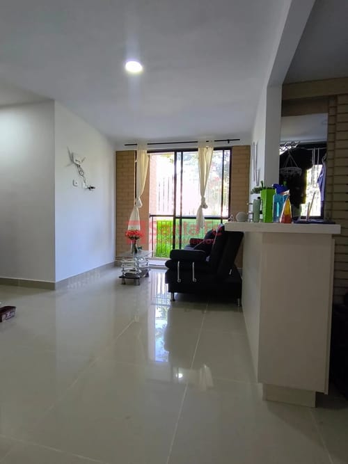 Apartamento de 2 alcobas en venta en Centro, Rionegro, 50 m² · foto 5 de 10
