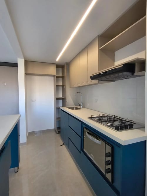 Apartamento de 2 alcobas en venta en Centro, Rionegro, 49 m² · foto 3 de 10