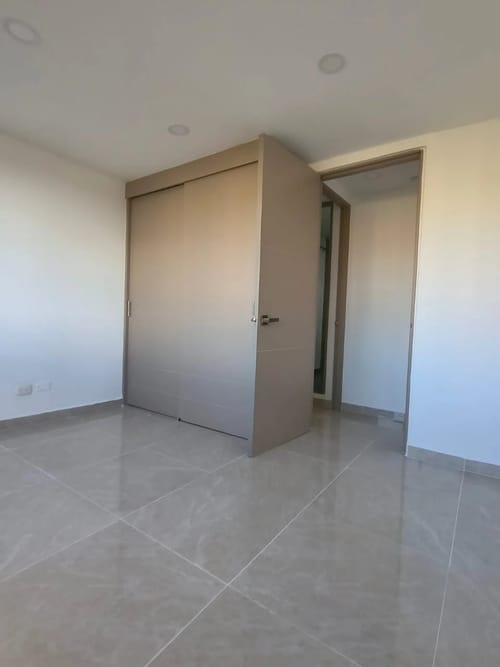 Apartamento de 2 alcobas en venta en Centro, Rionegro, 49 m² · foto 8 de 10
