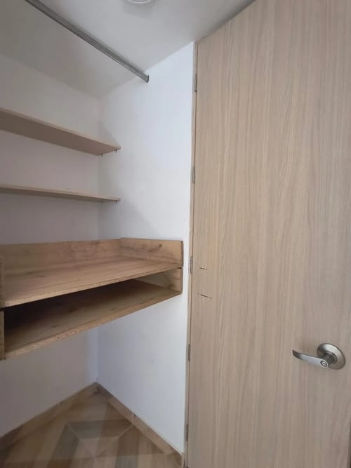 Apartamento de 3 alcobas en venta en Centro, Rionegro, 57 m² · foto 9 de 10