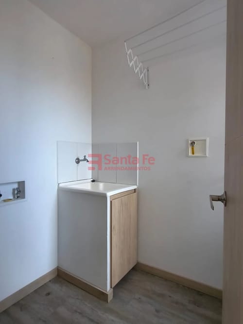 Apartamento de 2 alcobas en venta en Centro, Rionegro, 68 m² · foto 7 de 10