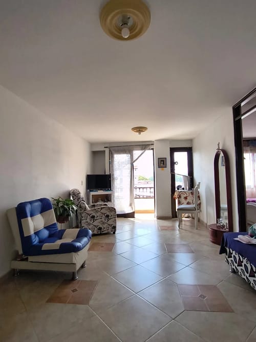 Apartamento de 3 alcobas en venta en Centro, Rionegro, 85 m² · foto 2 de 10