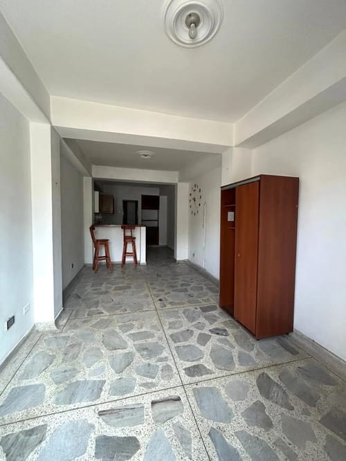 Local en venta en Conquistadores, Medellín, 32 m² · foto 4 de 10