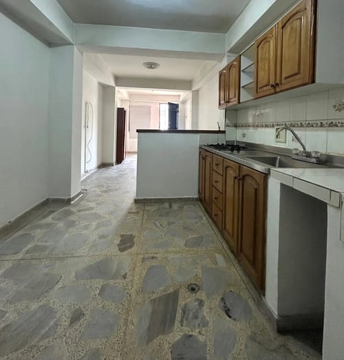 Local en venta en Conquistadores, Medellín, 32 m² · foto 7 de 10