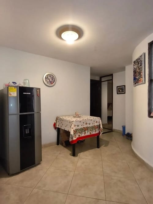 Apartamento de 3 alcobas en venta en Centro, Rionegro, 85 m² · foto 9 de 10