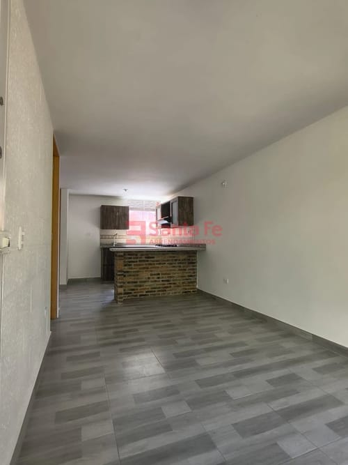 Casa de 4 alcobas en venta en Centro, Rionegro, 82 m² · foto 3 de 10