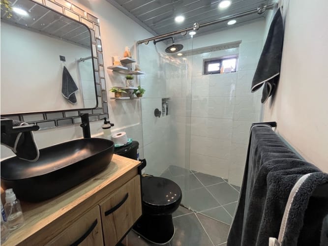 Casa de 4 alcobas en venta en Los Naranjos, Envigado, 155 m² · foto 10 de 24