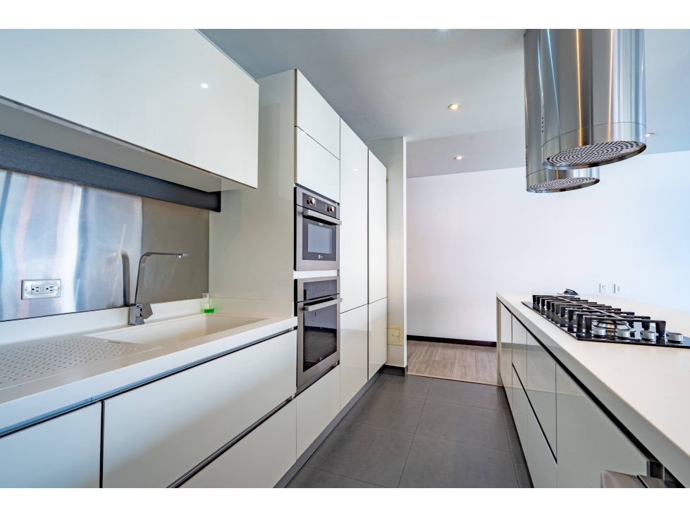 Apartamento en venta en El Virrey, Bogotá · foto 7 de 24