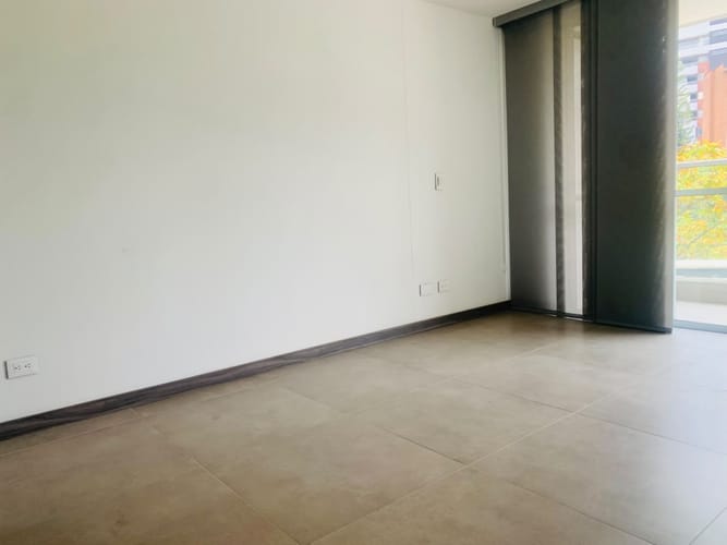 Apartamento de 2 alcobas en arriendo en Otraparte, Envigado, 75 m² · foto 4 de 10