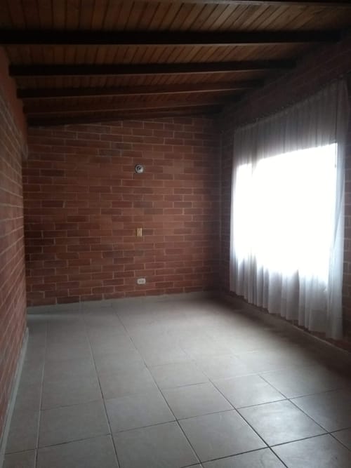 Apartamento de 3 alcobas en venta en Corinto De Suba, Bogotá, 58 m² · foto 4 de 11