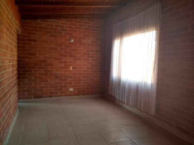 Apartamento de 3 alcobas en venta en Corinto De Suba, Bogotá, 58 m² · foto 6 de 11