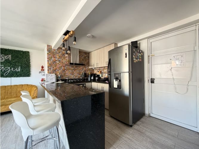 Apartamento en venta en El Guayabo, Itagüí · foto 4 de 18