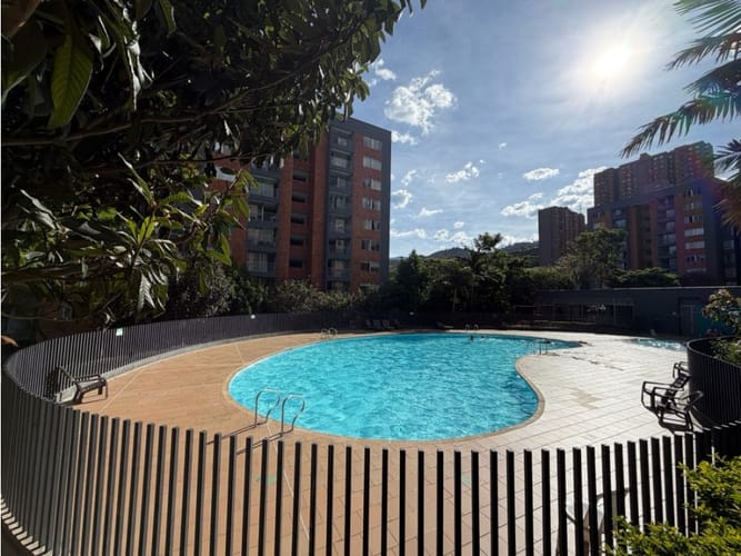 Apartamento en venta en El Guayabo, Itagüí · foto 16 de 18