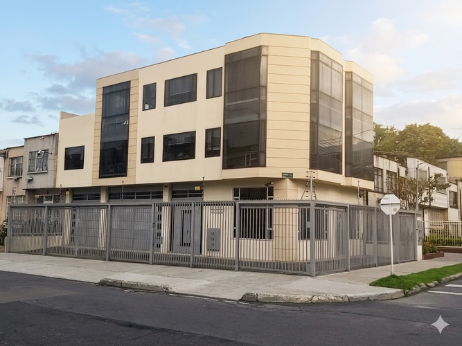 Office for rent in La soledad, Bogotá