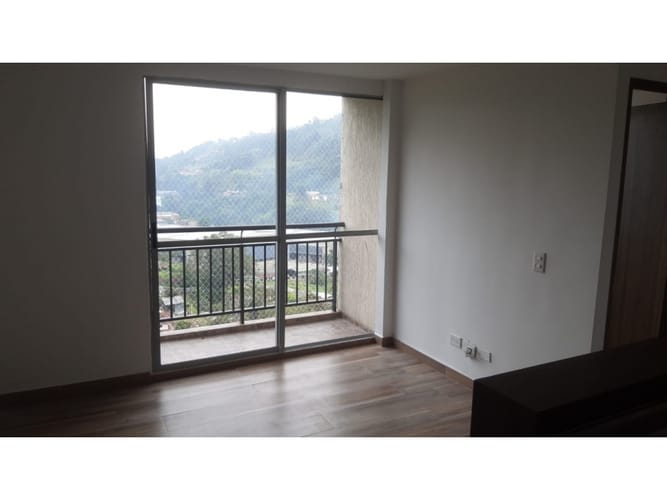 Apartamento de 3 alcobas en venta en La Tablaza, La Estrella, 53 m² · foto 2 de 15