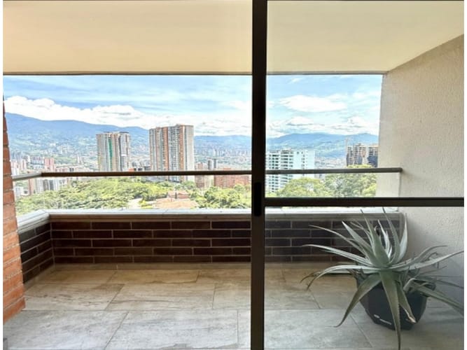 Casa de 3 alcobas en venta en Las Lomitas, Sabaneta, 72 m² · foto 2 de 19