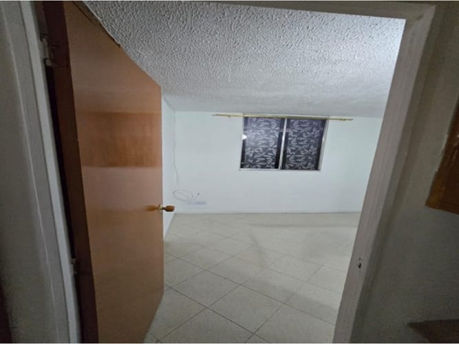Casa de 3 alcobas en venta en Las Cometas, Envigado, 65 m² · foto 5 de 16