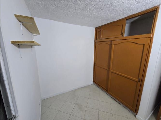 Casa de 3 alcobas en venta en Las Cometas, Envigado, 65 m² · foto 8 de 16