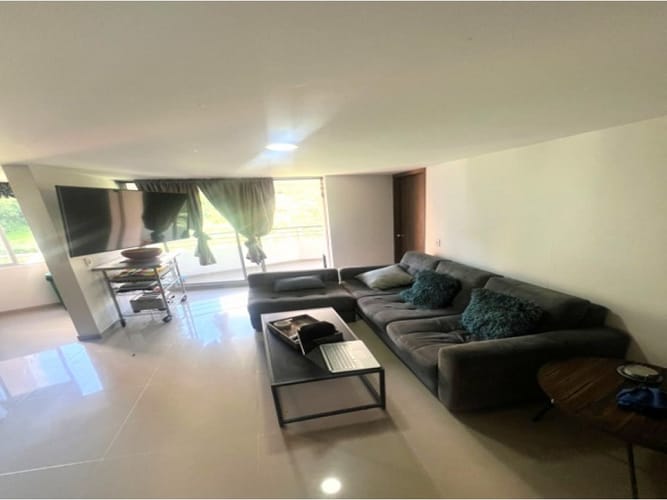 Casa de 3 alcobas en venta en La Doctora, Sabaneta, 83 m² · foto 2 de 8