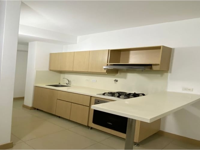 Apartamento de 2 alcobas en venta en San Joaquin, Sabaneta, 78 m² · foto 4 de 16