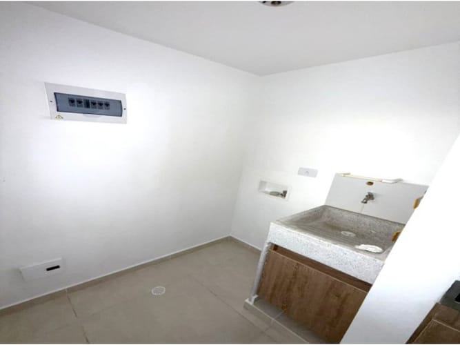 Apartamento de 3 alcobas en venta en Las Lomitas, Sabaneta, 60 m² · foto 15 de 21