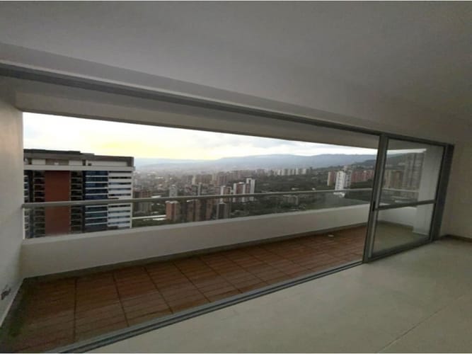 Apartamento de 3 alcobas en venta en Las Lomitas, Sabaneta, 60 m² · foto 19 de 21