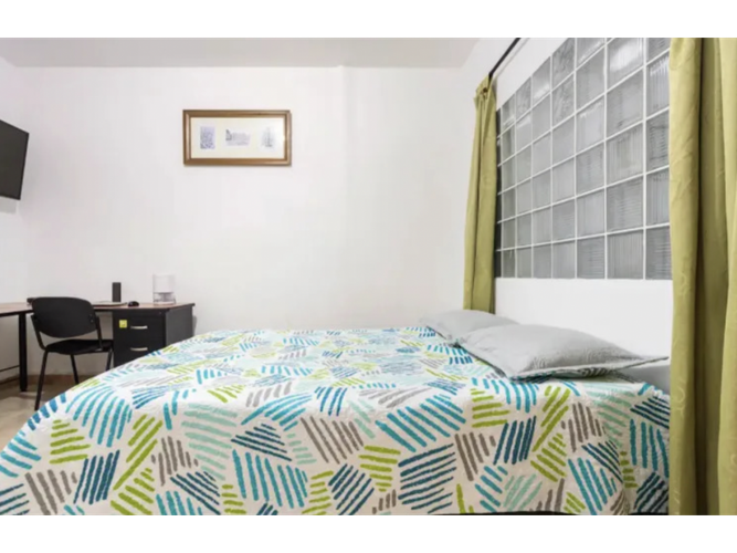Casa de 8 alcobas en venta en Laureles, Medellín, 306 m² · foto 8 de 13
