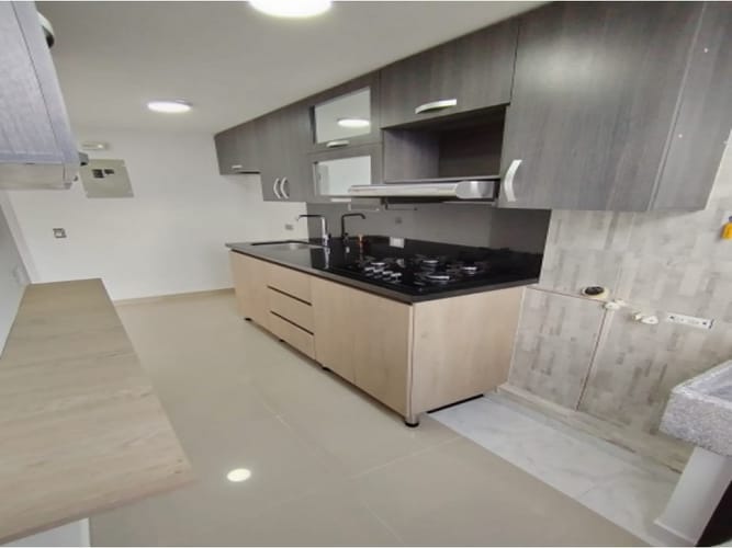 Apartamento de 3 alcobas en venta en Loma De Los Bernal, Medellín, 53 m² · foto 6 de 22