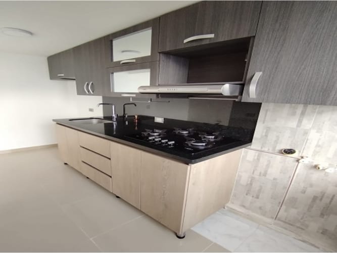 Apartamento de 3 alcobas en venta en Loma De Los Bernal, Medellín, 53 m² · foto 7 de 22