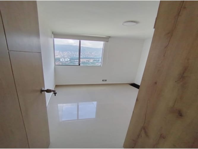 Apartamento de 3 alcobas en venta en Loma De Los Bernal, Medellín, 53 m² · foto 10 de 22