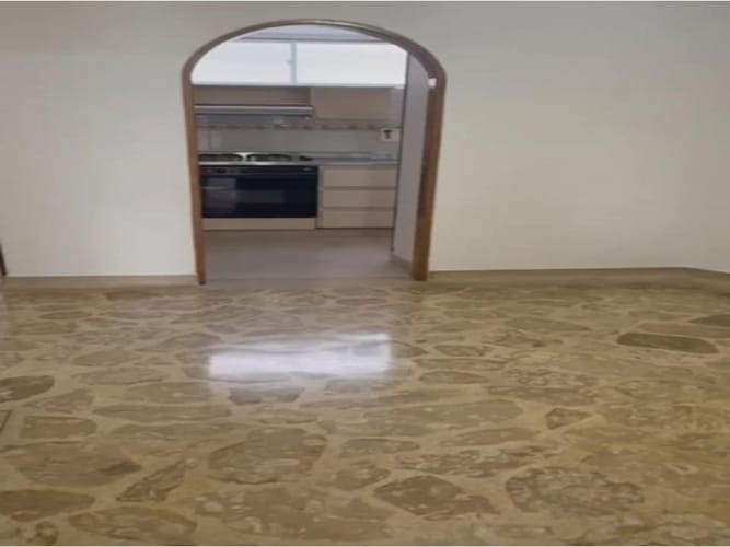 Apartamento de 2 alcobas en venta en Laureles, Medellín, 63 m² · foto 2 de 16