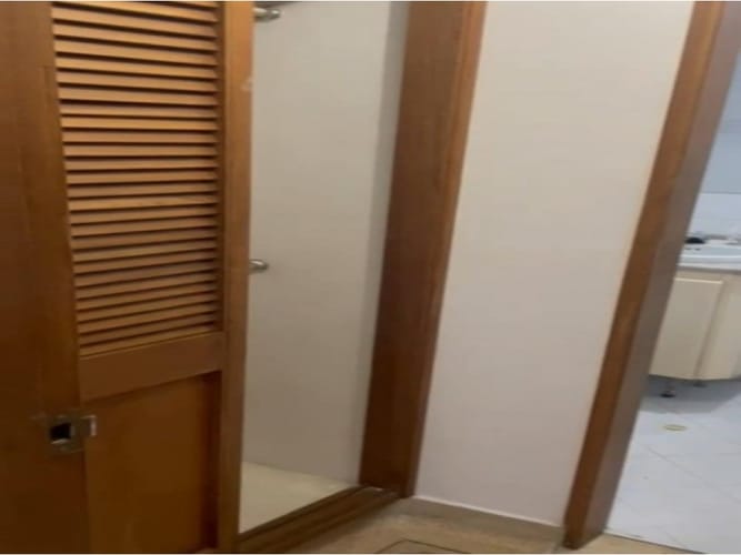 Apartamento de 2 alcobas en venta en Laureles, Medellín, 63 m² · foto 7 de 16