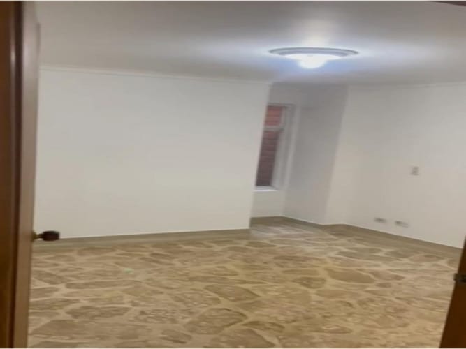 Apartamento de 2 alcobas en venta en Laureles, Medellín, 63 m² · foto 8 de 16