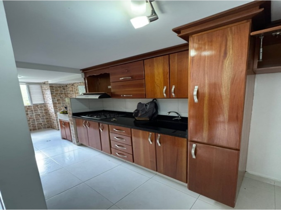 Apartamento en venta en Rodeo Alto, Medellín · foto 3 de 21