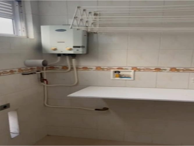Apartamento de 2 alcobas en venta en Laureles, Medellín, 63 m² · foto 13 de 16