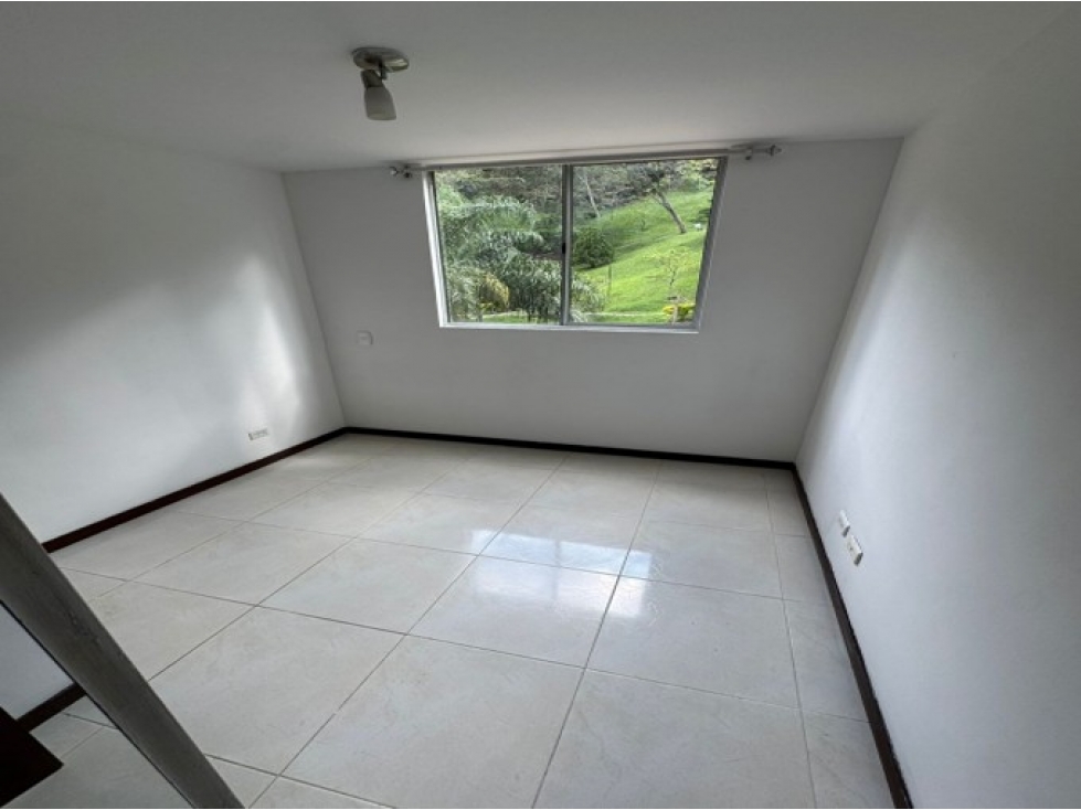 Apartamento en venta en Rodeo Alto, Medellín · foto 9 de 21