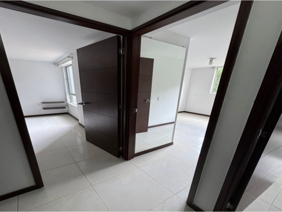 Apartamento en venta en Rodeo Alto, Medellín · foto 10 de 21