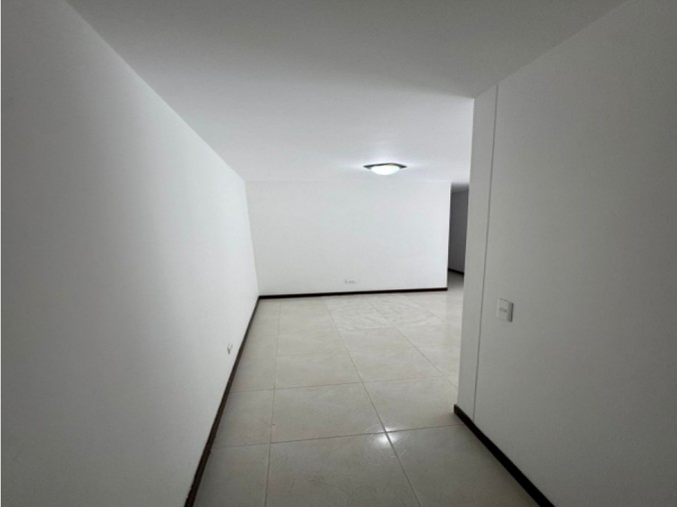 Apartamento en venta en Rodeo Alto, Medellín · foto 15 de 21