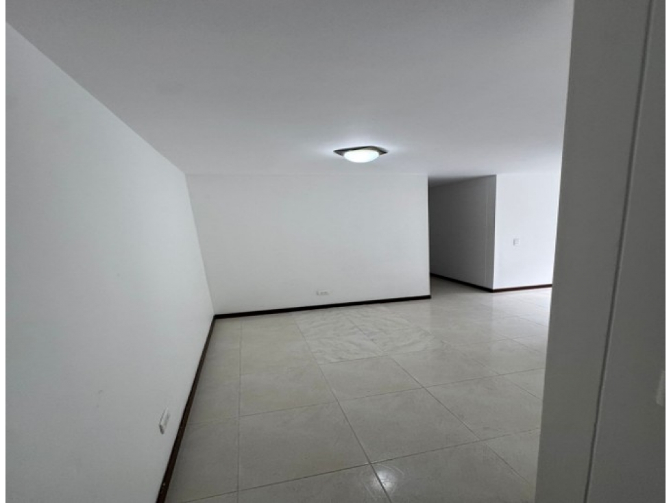 Apartamento en venta en Rodeo Alto, Medellín · foto 17 de 21