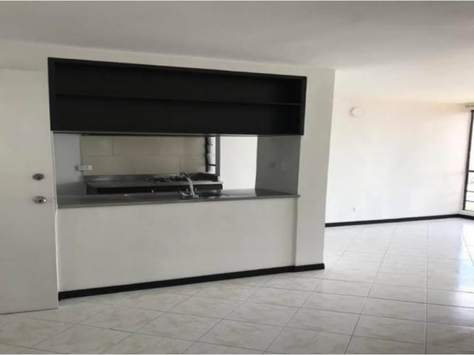 Casa de 3 alcobas en venta en Rodeo Alto, Medellín, 55 m² · foto 2 de 8