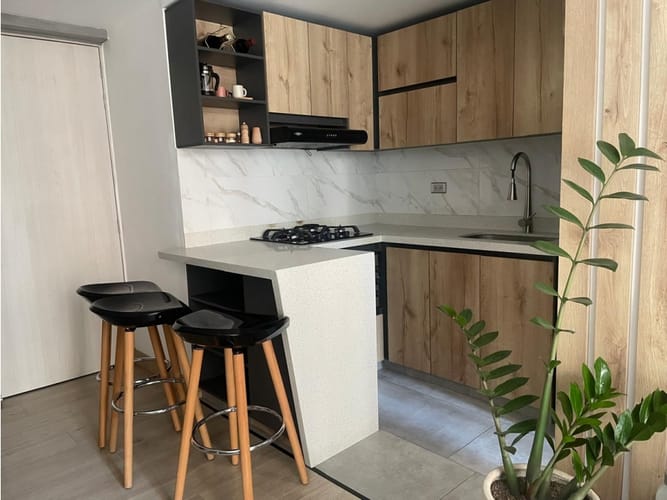 Apartamento de 2 alcobas en venta en San Jose, Sabaneta, 56 m² · foto 2 de 16